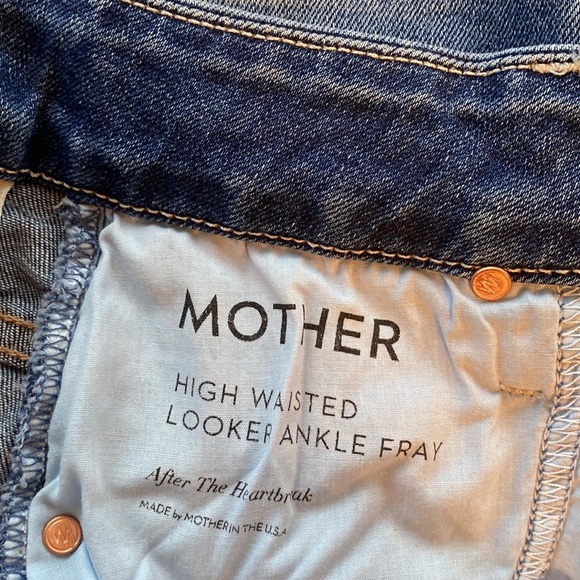 MOTHER High Waisted Looker Ankle Fray Size 25. - Picture 5 of 10